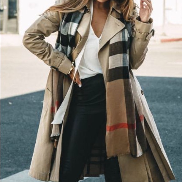 Burberry Jackets & Blazers - Burberry Trench London Kensington Rain Coat